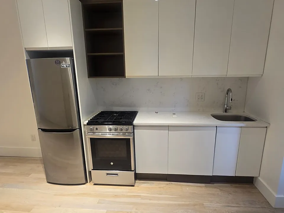 32 Magnolia Ave #103A