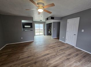 1105 S 10th St, Herrin, IL 62948