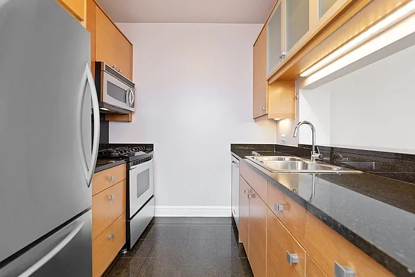 Rented by Compass | media 6