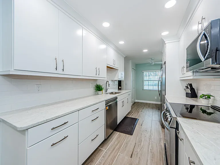 2900 Gulf Blvd #205 — Photo 13