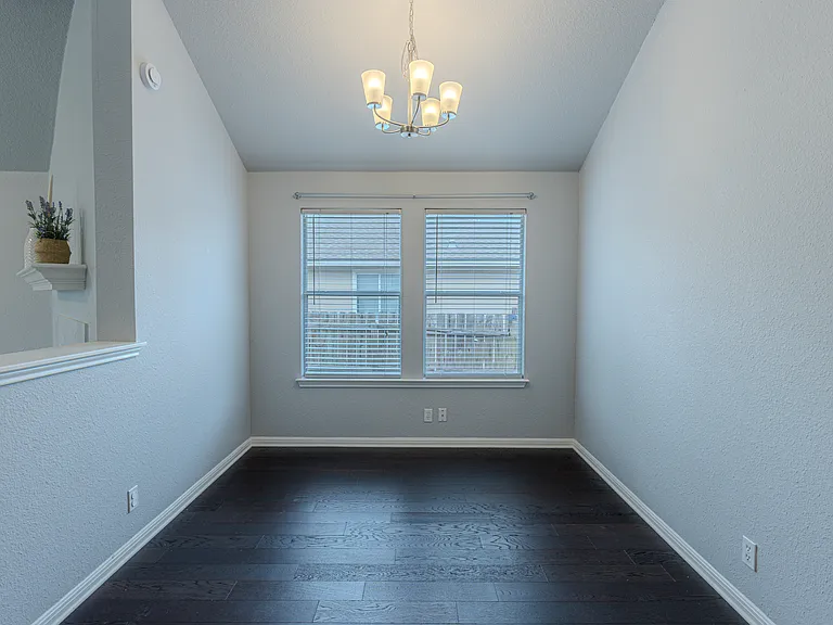 208 Discovery — Photo 12
