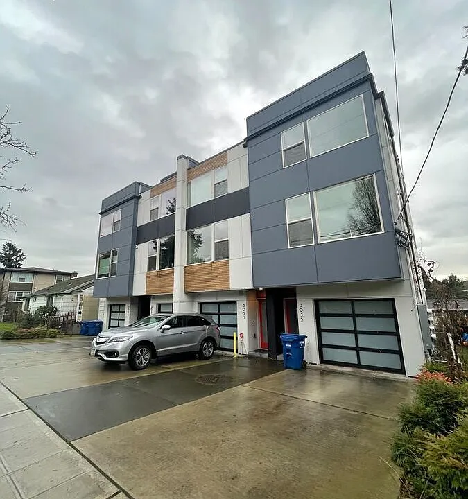3035 NW 56th St