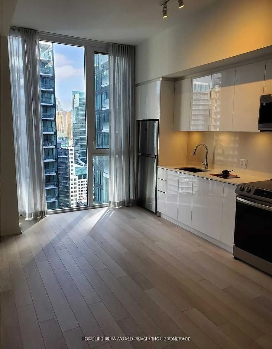 2 bed, $2,350 — Photo 2