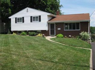 5521 Clark Ave, Bethel Park, PA