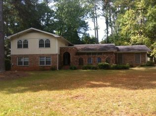 3219 Rondelay Dr, Lithonia, GA 30038