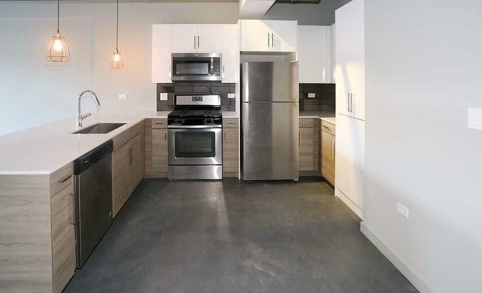 1st image of 1244 N Milwaukee Ave