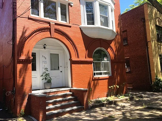 175 Chestnut St #2 — Photo 14