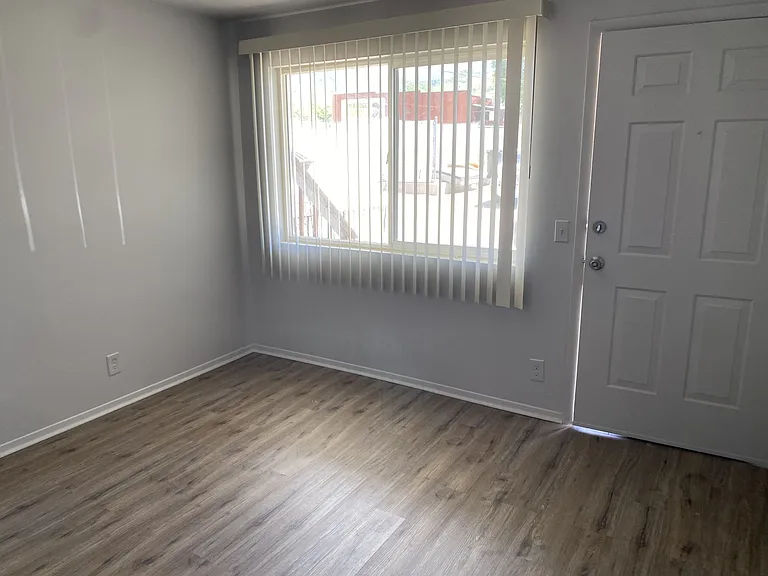 144 N 3rd St #7 — Photo 3