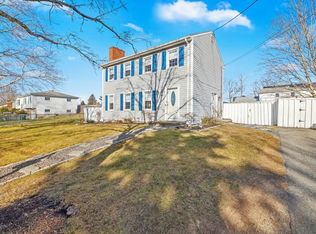 98 Moffitt Ave, Somerset, MA 02726