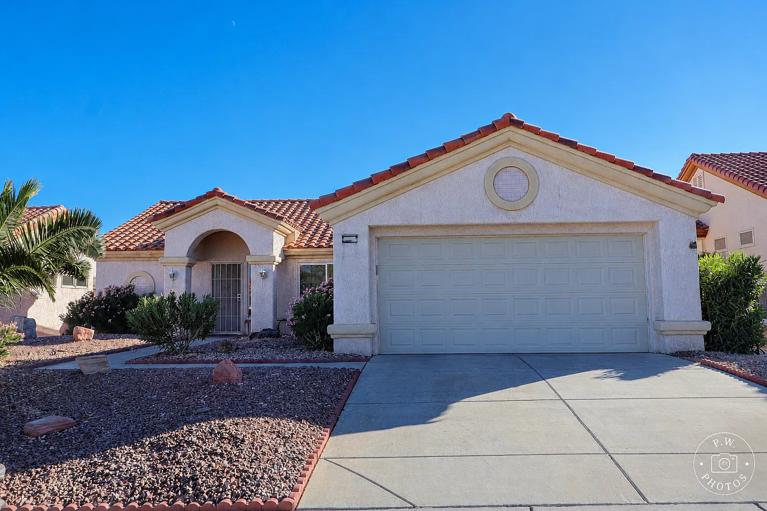 Heyfield Dr, Las Vegas — Photo 2