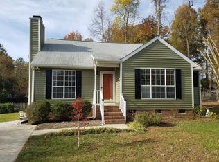 308 Holly Pines Ct, Holly Springs, NC 27540