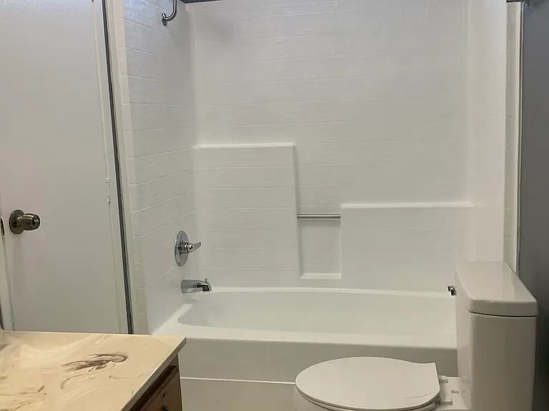 2nd Bathroom