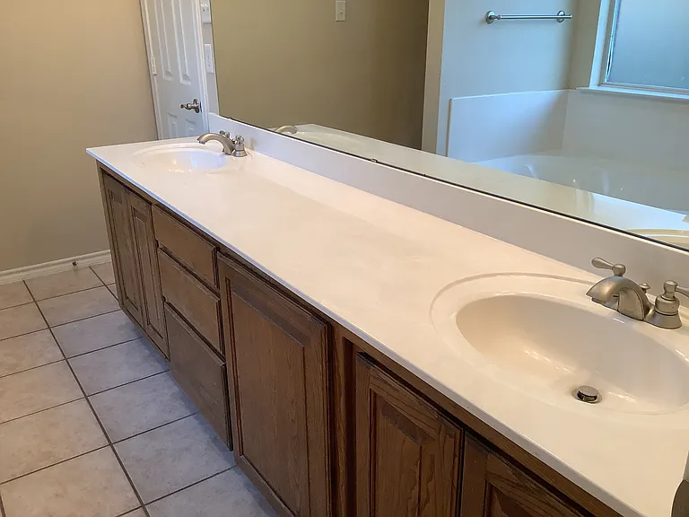 4410 Shady Elm Dr — Photo 13