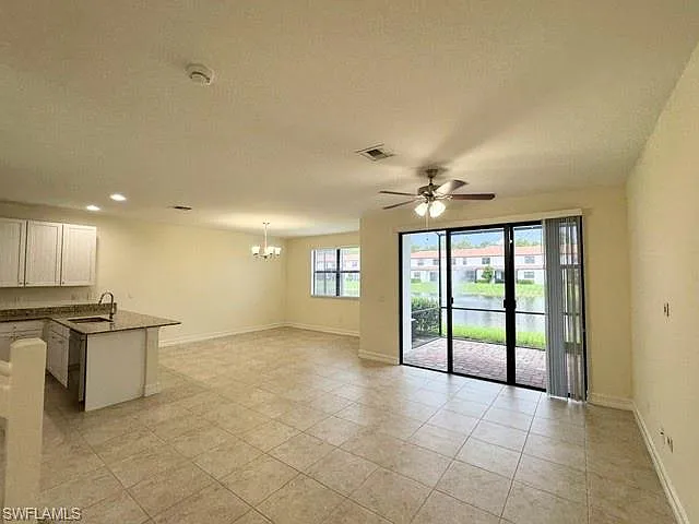 3 bed, 2.5 bath, 1804 sqft, $2,595 — Photo 4