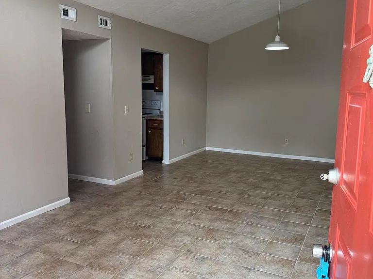 4751 San Jose Manor Dr W #1 — Photo 3