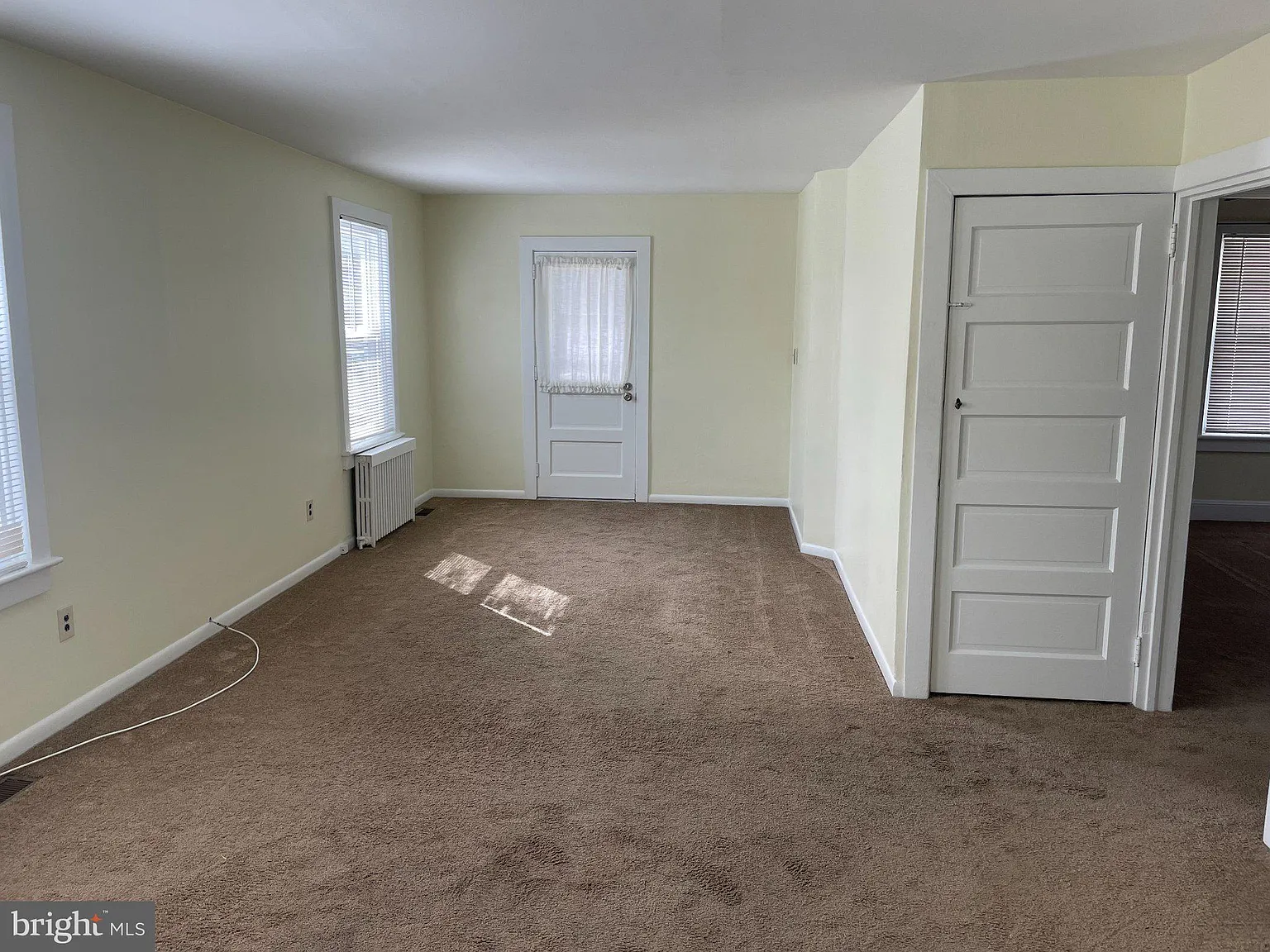 2 bed, 1.0 bath, 1000 sqft, $1,800 — Photo 2