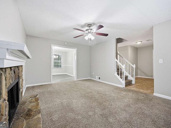 2nd image of 44 Birch Rill Dr