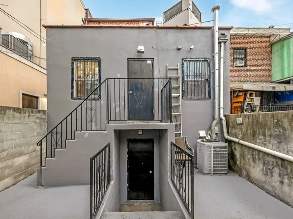 40-10 Forley Street image 25 of 35