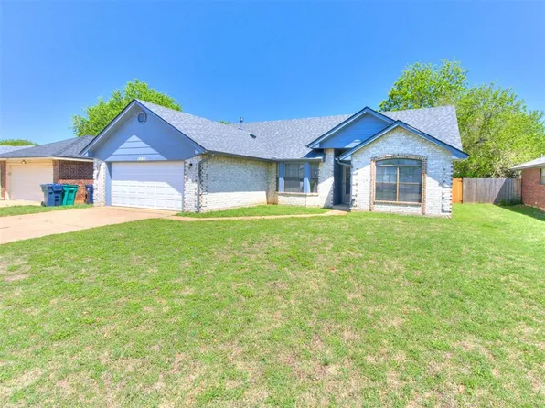 1008 Sennybridge Dr, Yukon, OK 73099