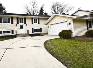 4741 Landau Pl, Rockford, IL 61114