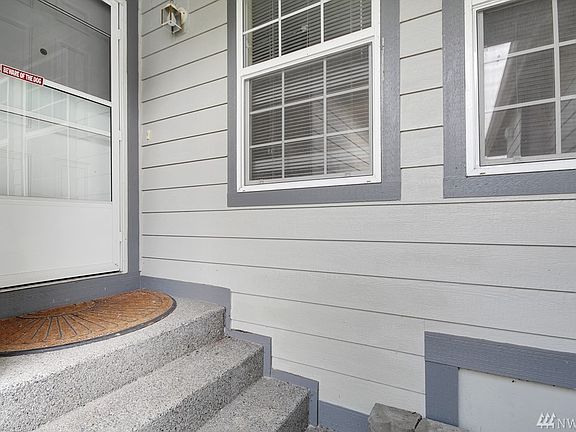 4th image of 1220 184th Street Ct E