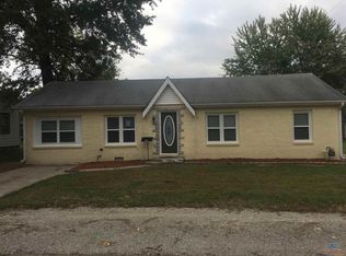 904 S 6th St, Clinton, MO 64735