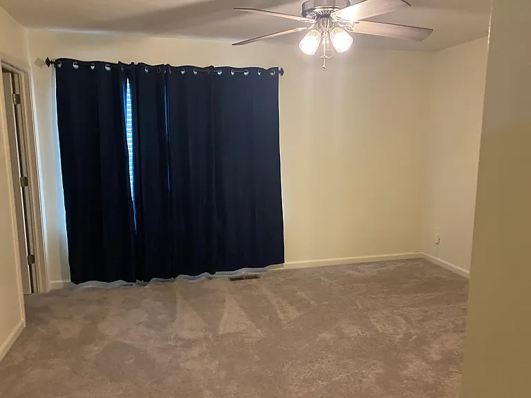 2630 Sheek Rd — Photo 28