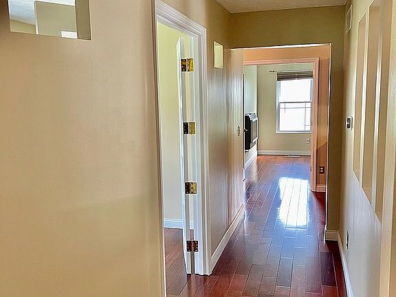 4th image of 3429 Dale Ln