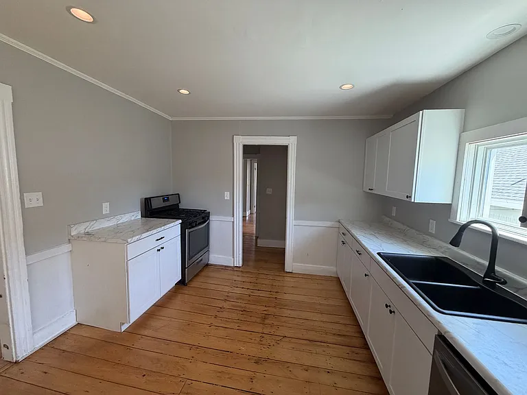 71 Preble Street — Photo 11