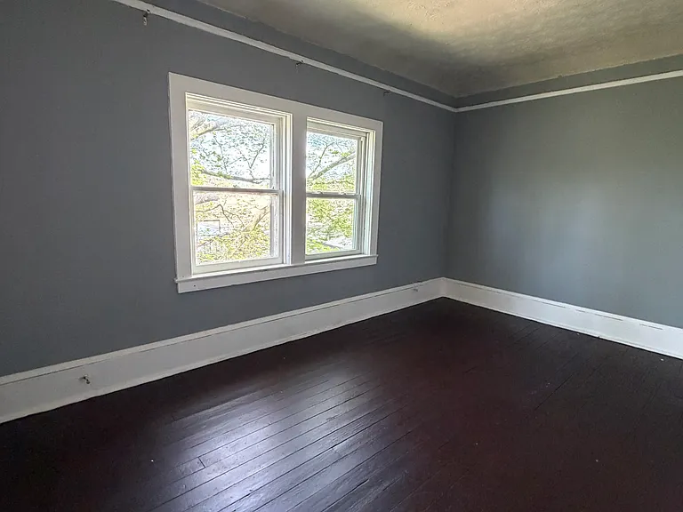 5549 S 100 E — Photo 2