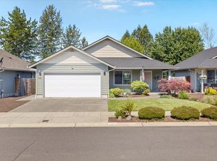 348 SW Wagner Meadows Dr, Grants Pass, OR 97526