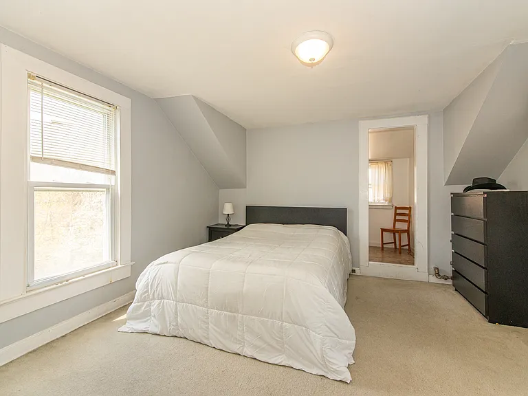 10 Banghart Pl — Photo 8