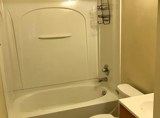 2705 Pinecroft Rd, Greensboro, NC 27407