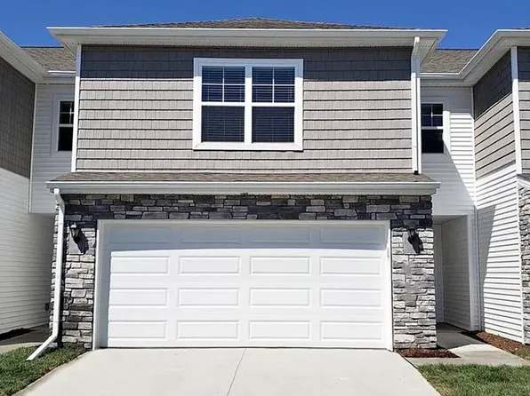 4725 170th Pl #1, Urbandale, IA 50323