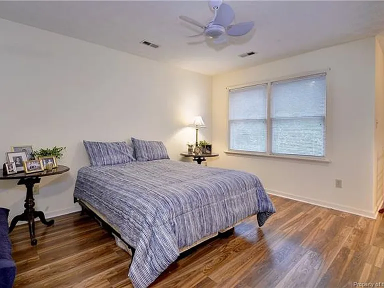 5101 Salisbury Mews — Photo 15