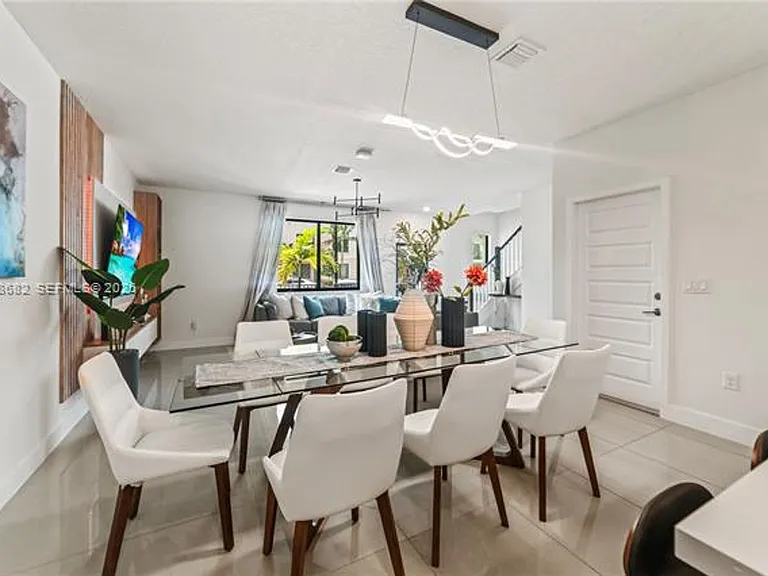 4741 NW 84th Ave #Townhouse 4741 — Photo 16