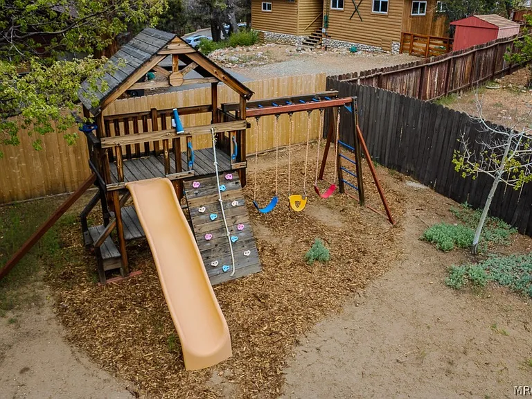 684 Butte Ave — Photo 30