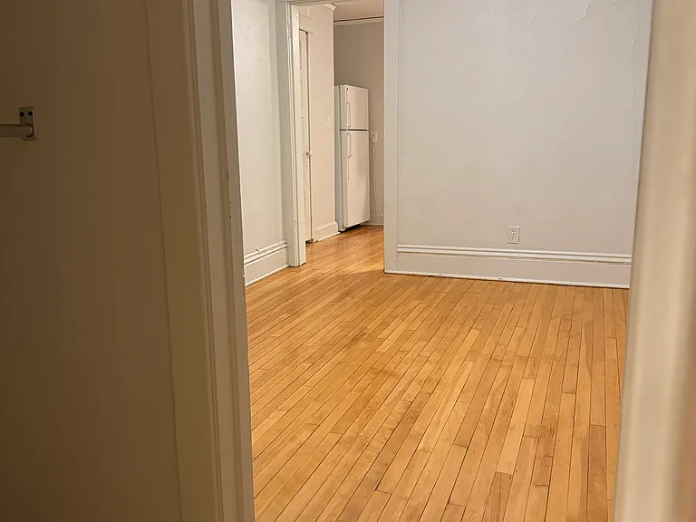 1315 Drake St #3 — Photo 6