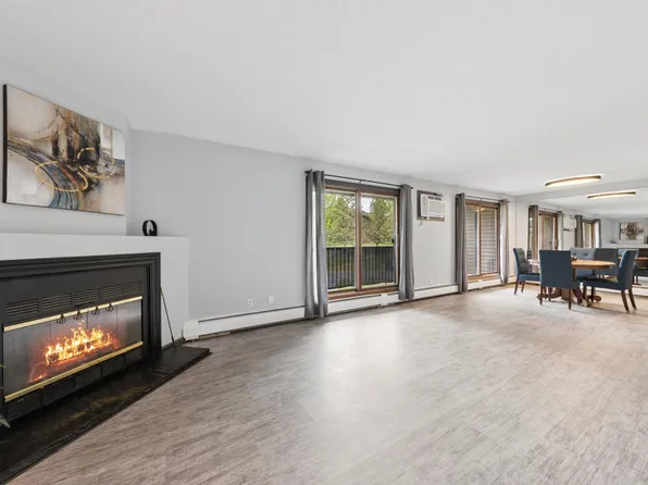 3440 Golfview Dr Unit 121, Eagan, MN 55123