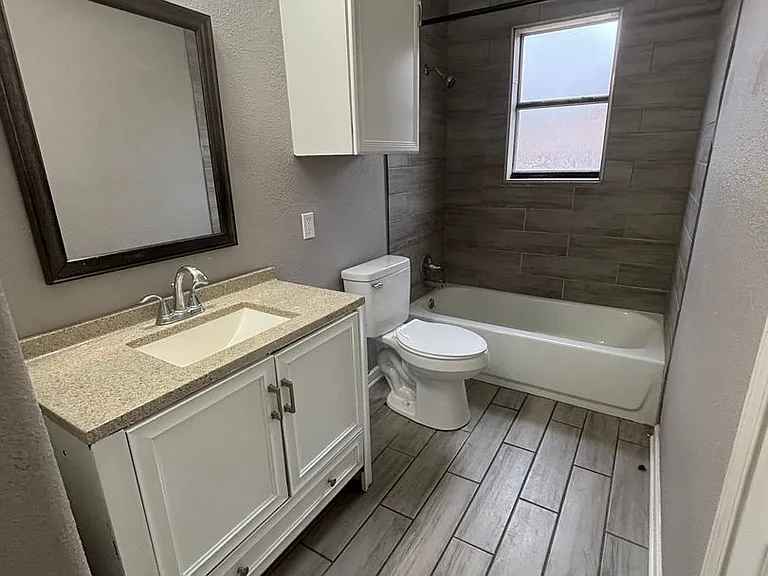 4122 Cherokee St — Photo 7