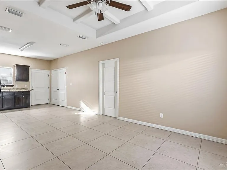 2805 E Garfield Ave #1 — Photo 2