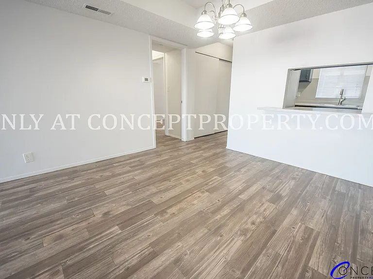 Foothill Terrace — Photo 274