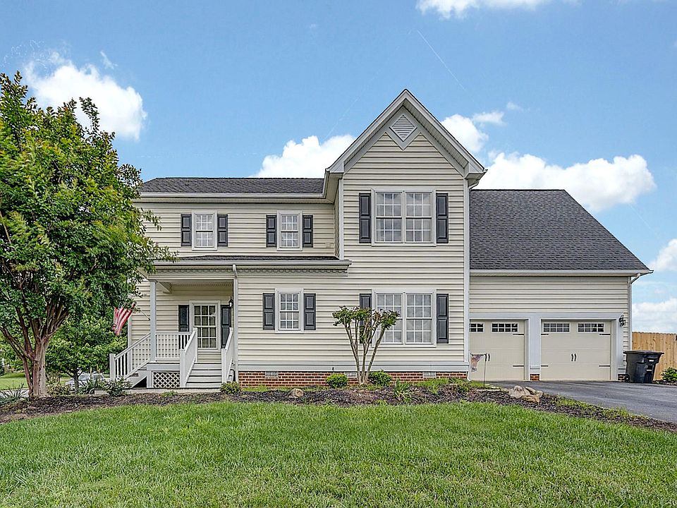 1st image of 6005 Briar Hill Ct