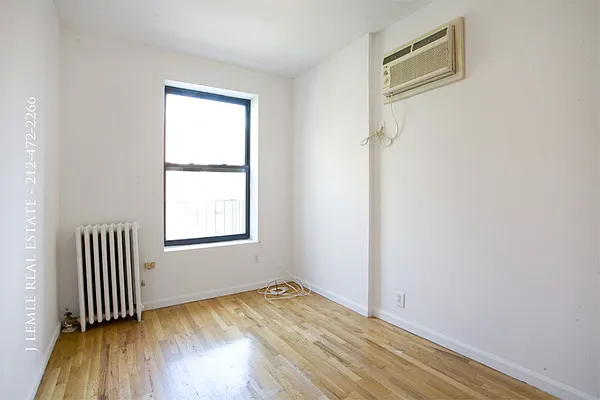 Rented by J. Lemle Real Estate | media 35