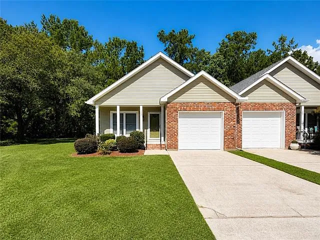 443 Juliette Ln — Photo 2