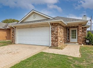 612 Alabaster Pl, Cedar Hill, TX 75104