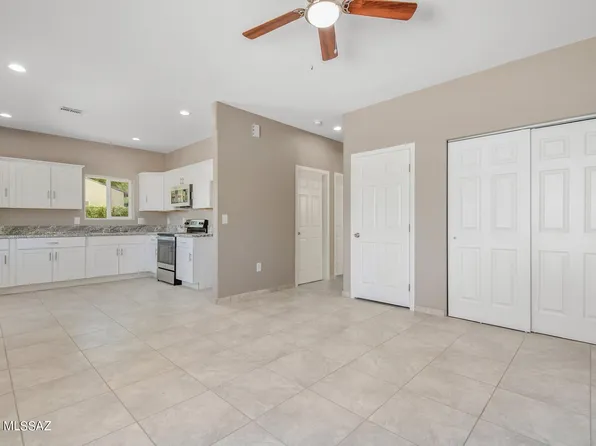 3821 S Opha Rd, Tucson, AZ 85746