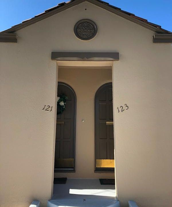 1st image of 123 N 10th St