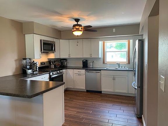 4th image of 2437 W Carrington Ave