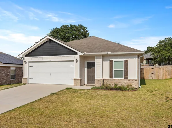 17512 Stacy St, Lindale, TX 75771